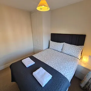 https://2-cosy-bedrooms-in-a-shared-home.dublin-hotelsweb.com